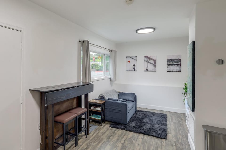 Great for Digital Nomads! Convenient Portland Apt Apartment in Portland