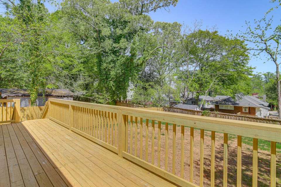 4 Mi to Downtown: Atlanta Home w/ Fenced Yard! House in Atlanta