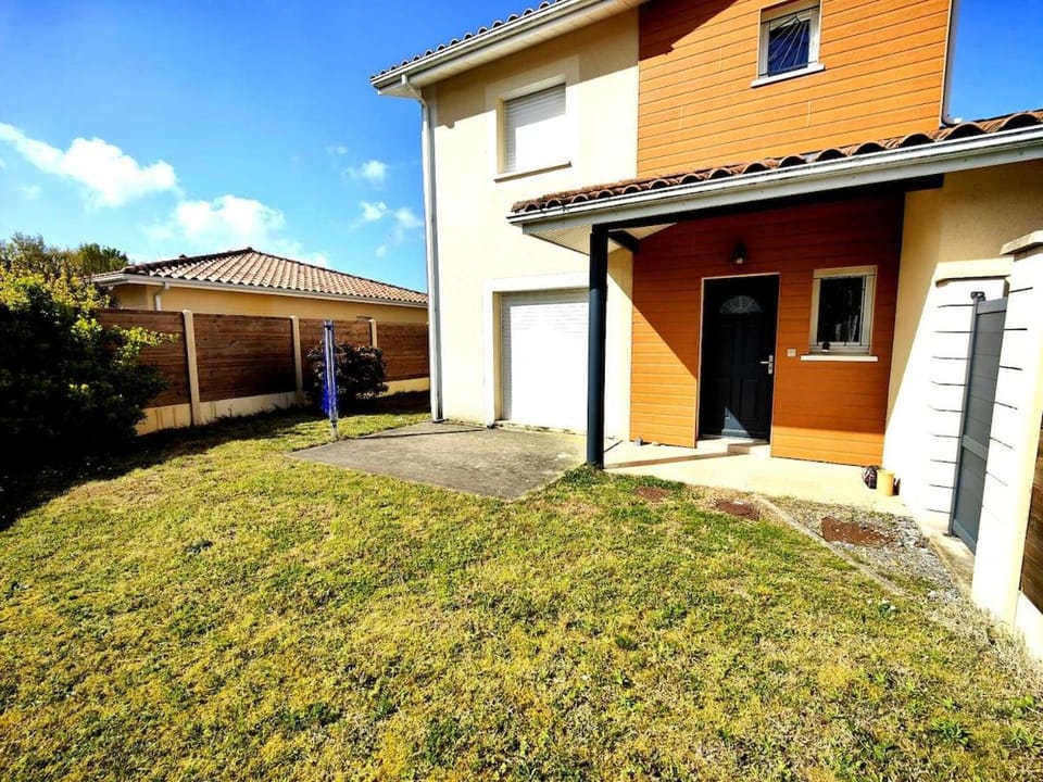 Maison 6 pers Biscarrosse lac jardin privé clos, proche plage lac, parking, wifi, tout confort, au calme, idéal famille, chien accepté, prix promo, vacances Landes nature océan à proximité Apartment in Parentis-en-Born