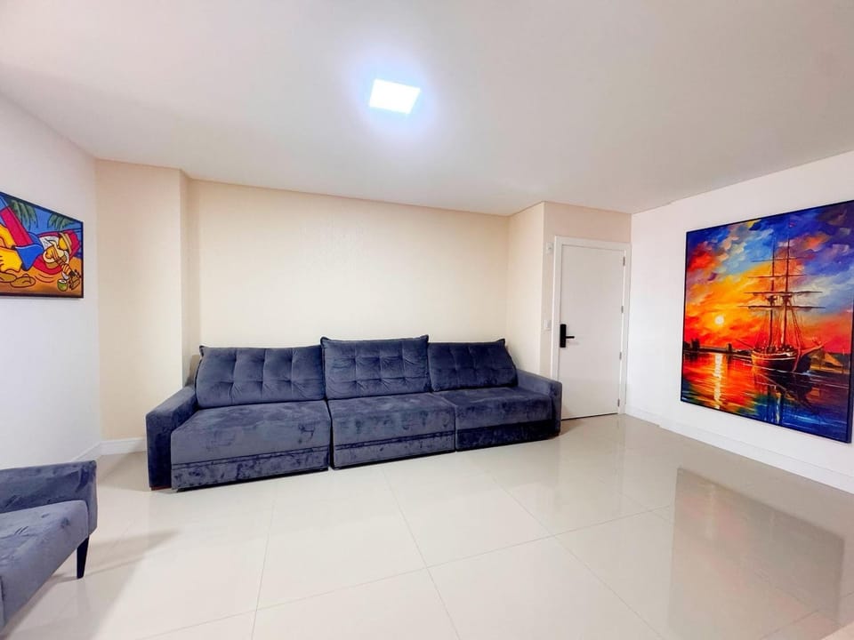 Apto. luxo, 3dorm, meia praia 300m mar - ZUR1204 Apartment in Porto Belo