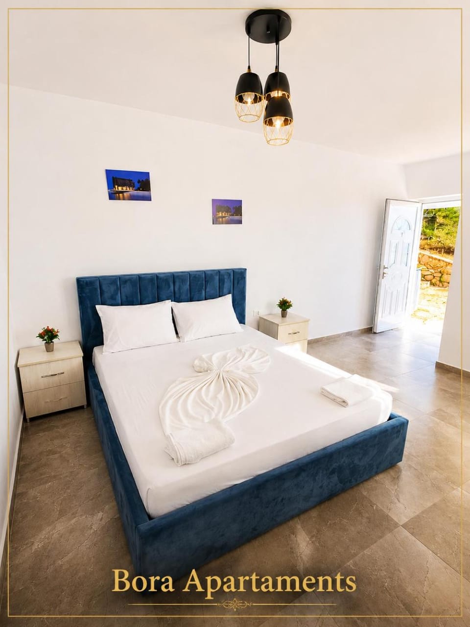 Bed, Living room, Photo of the whole room, Seating area, Bedroom, towels