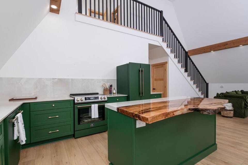 Green Mountain Yay Frame House in Mendon