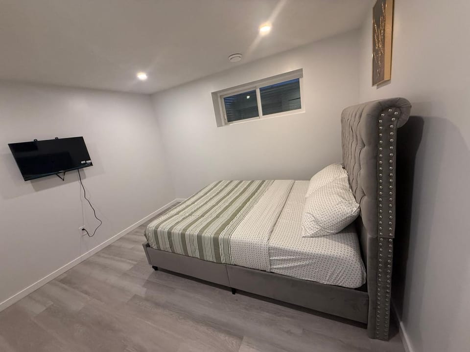 Family SUN room 2 Vacation rental in Edmonton