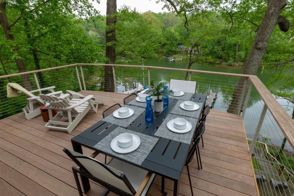 Riverfront home with multiple decks, central AC, washerdryer - two dogs OK Vacation rental in Arnold