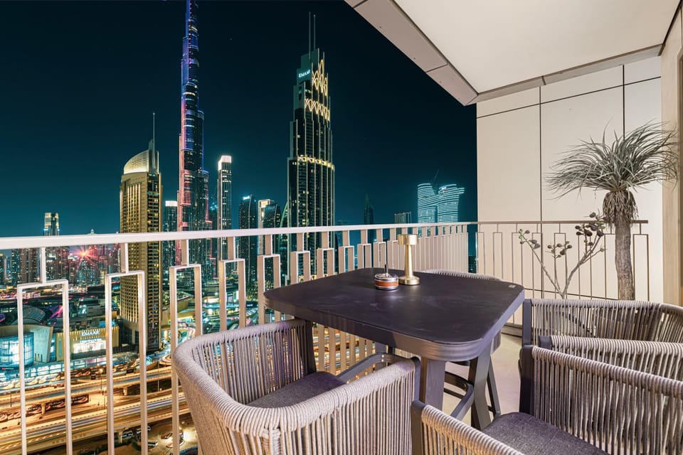 Luxury 2BR Burj View, Walk to Dubai Mall Apartment in Dubai