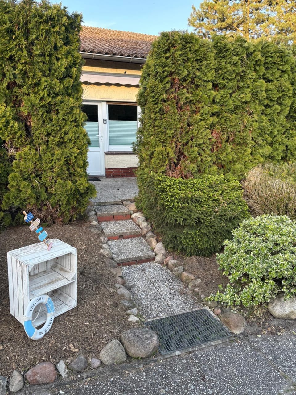 Facade/entrance