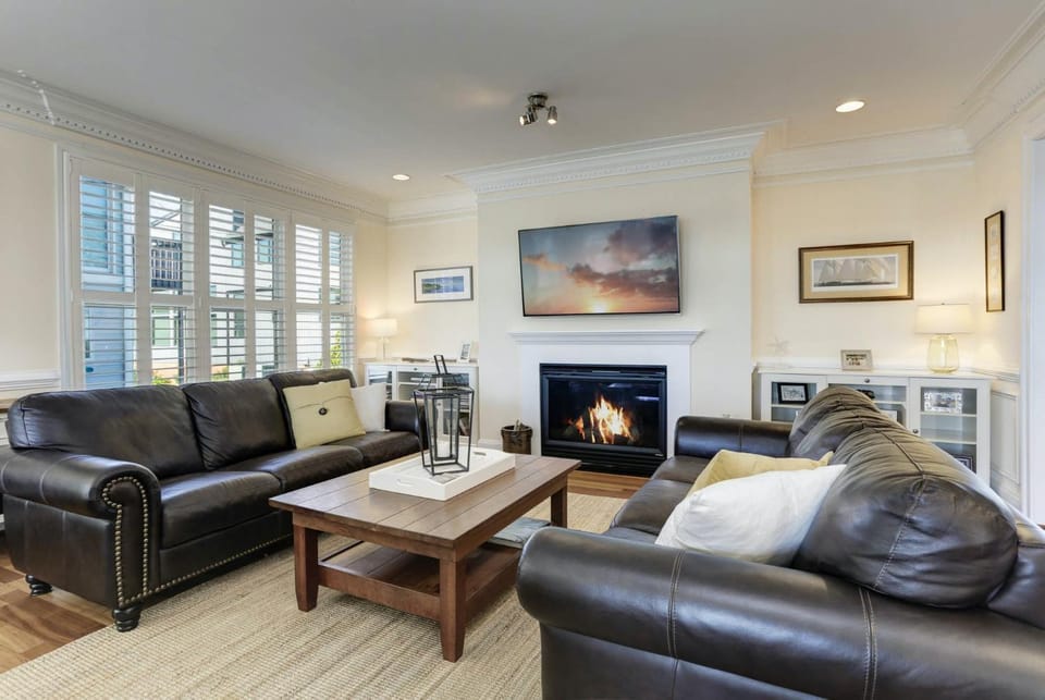 This thoughtfully styled home overlooks the Bay and is perfect for your Annapolis escape Vacation rental in Anne Arundel County