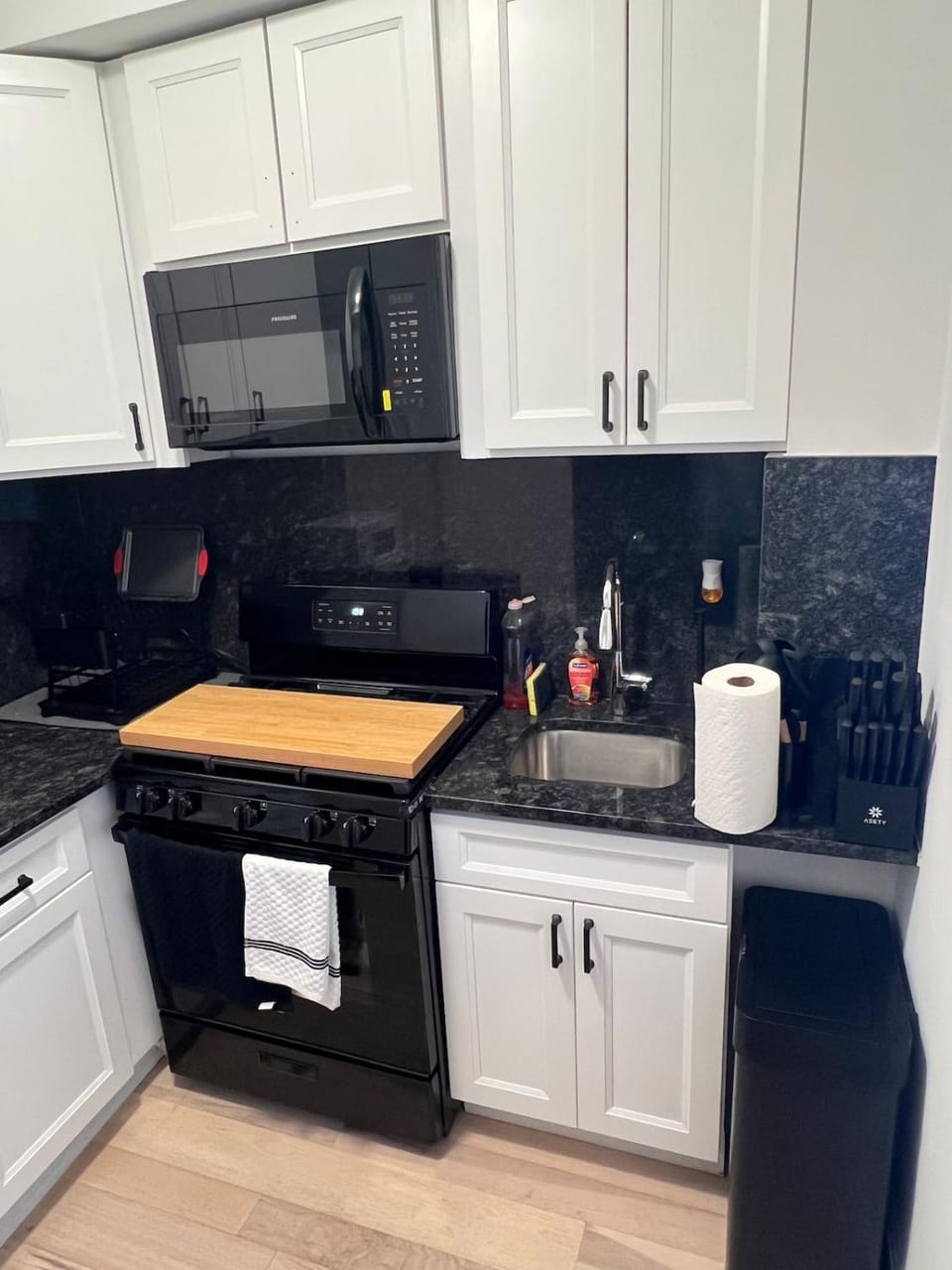 Union City Apartment in Weehawken