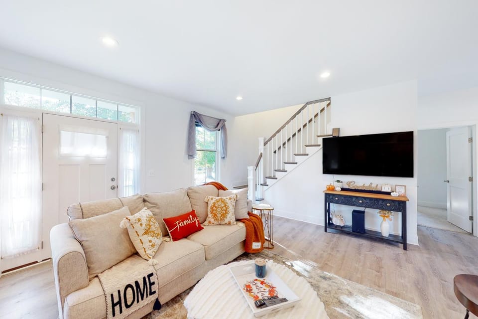 Renovated, dog-friendly home with private pool, hot tub & stunning backyard Vacation rental in Severna Park