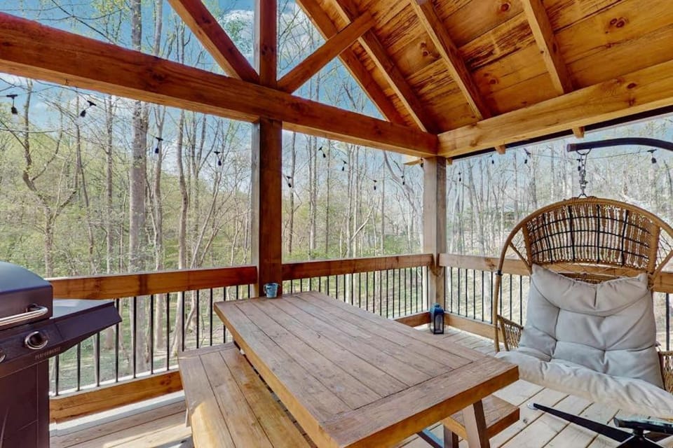 Dwell and Wander House in Georgia