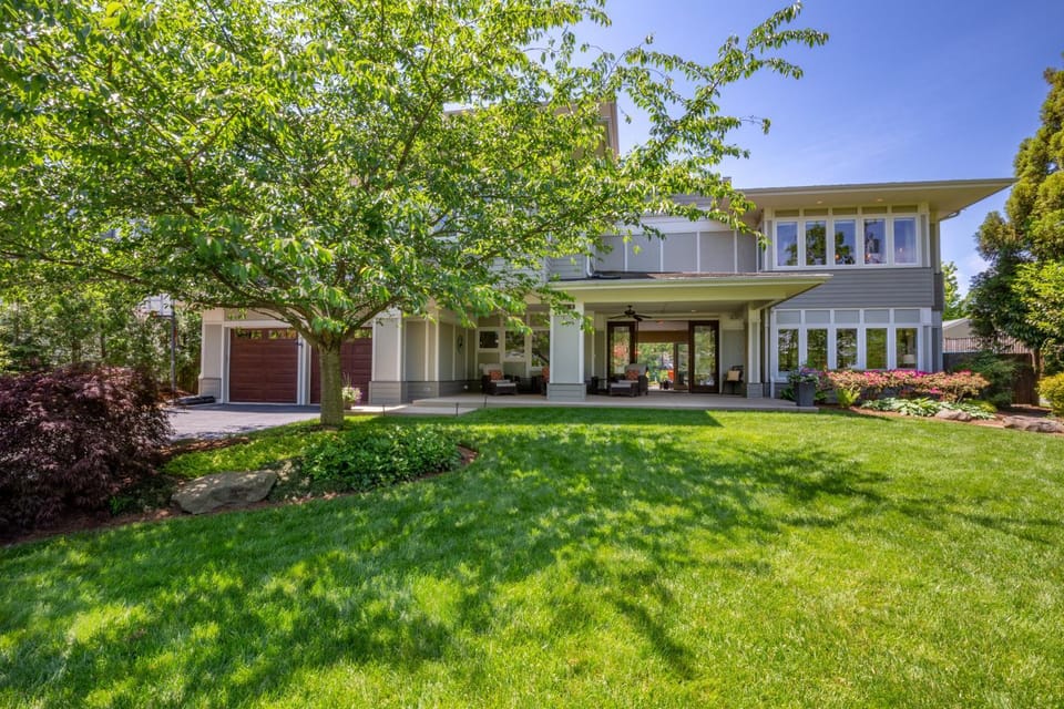Lakefront home with private pool, hot tub, outdoor space, central AC, & WD Vacation rental in Anne Arundel County