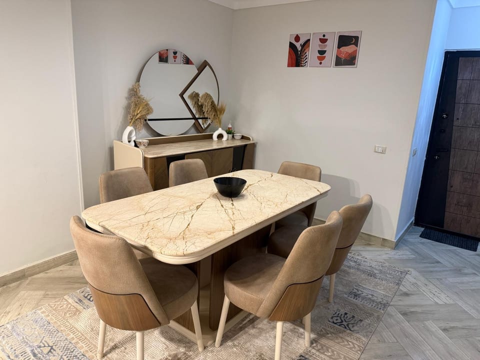 Living room, Seating area, Dining area