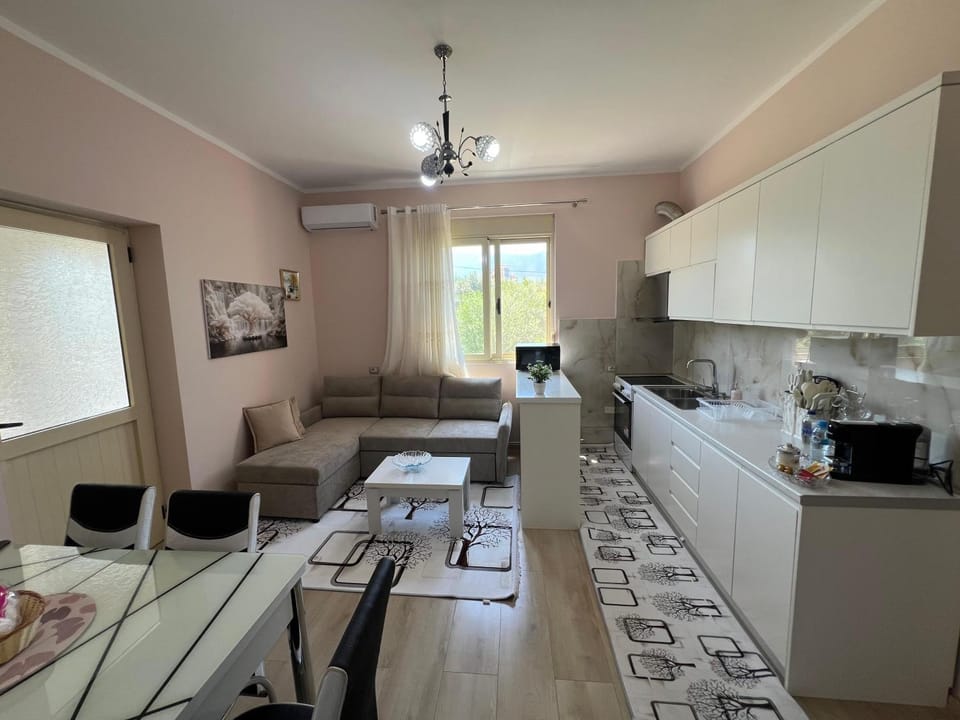 Nesti house House in Vlorë County, Albania
