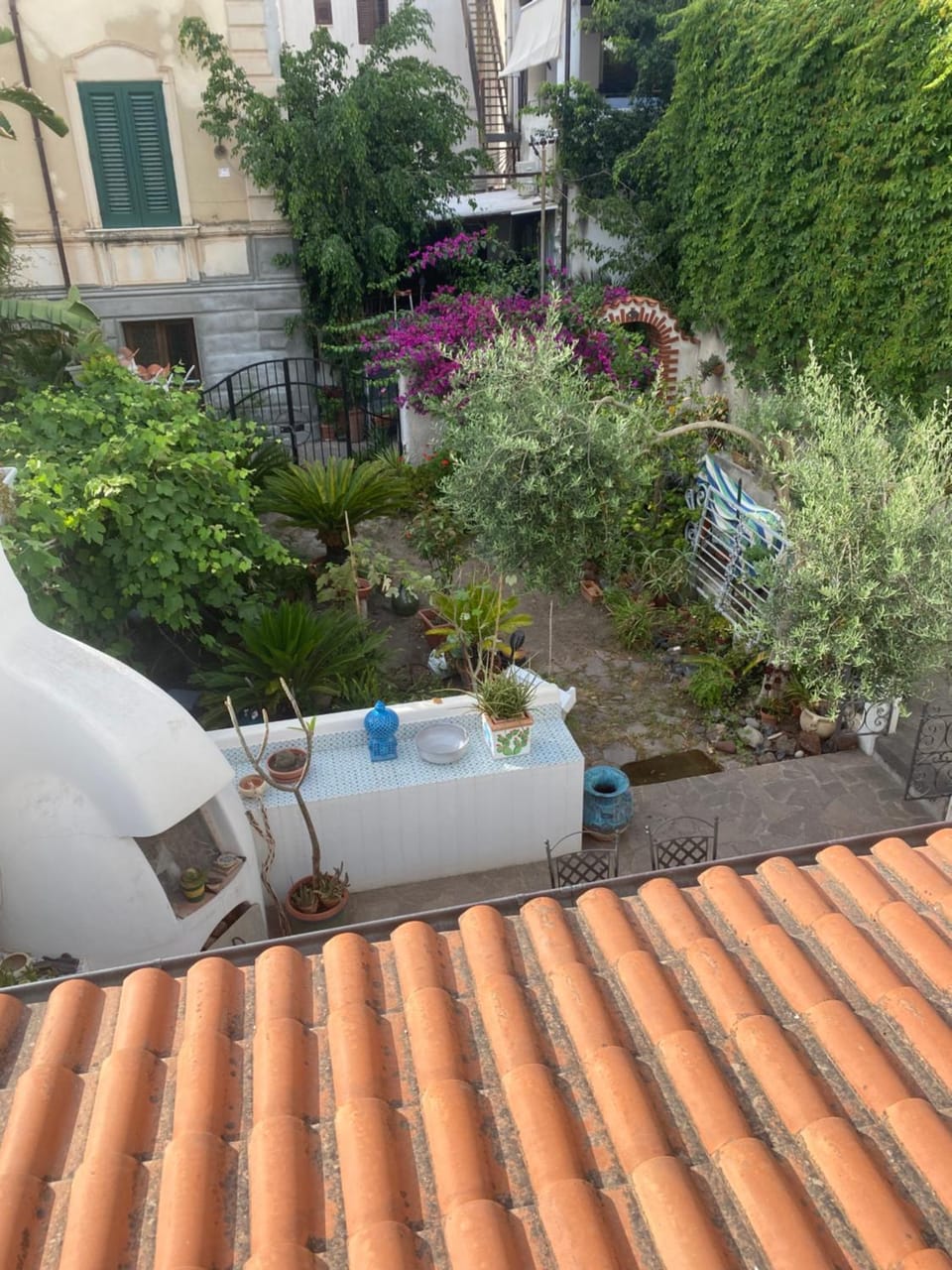 Patio, Garden view, Quiet street view