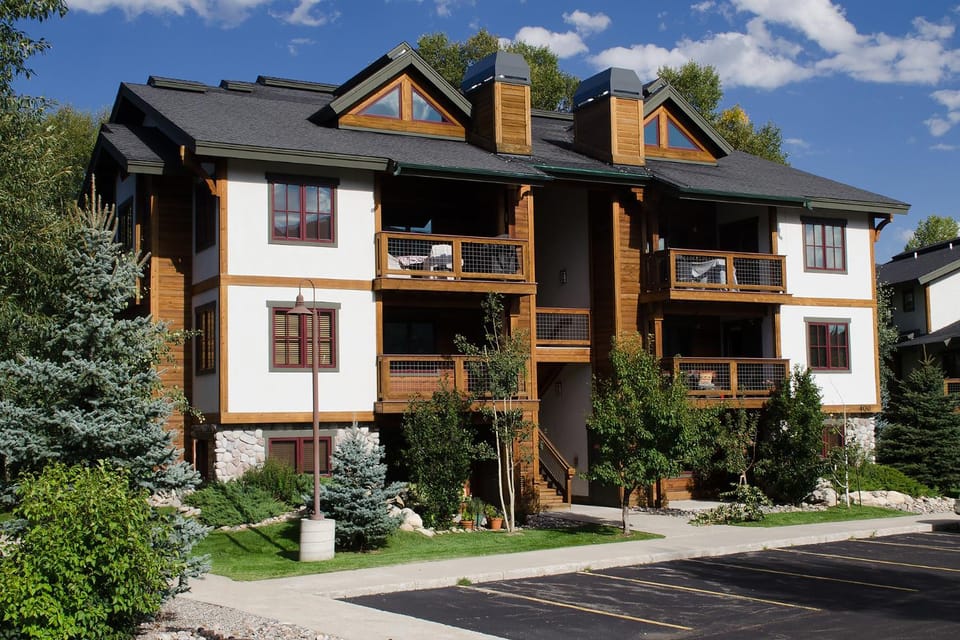 O3106 - The Pines at Ore House Apartment in Steamboat Springs