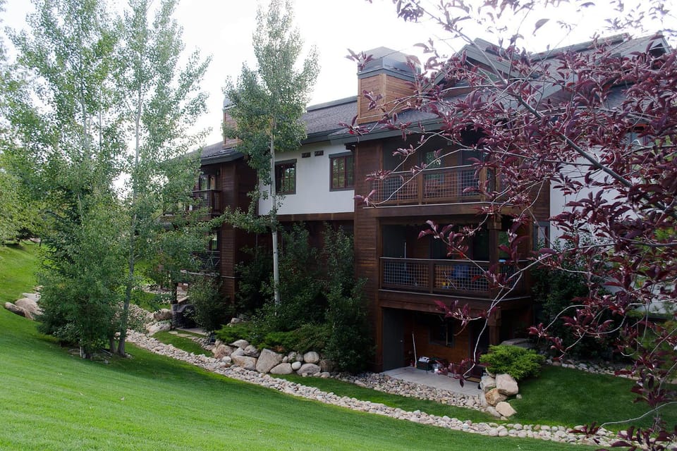 O3106 - The Pines at Ore House Apartment in Steamboat Springs