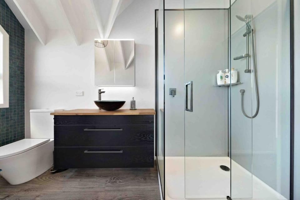 Shower, Bathroom