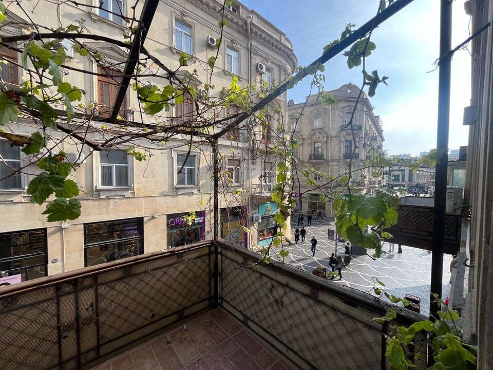 Nizami street grand apartment Apartment in Baku