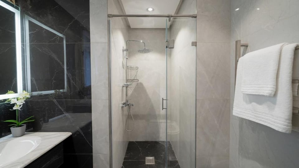 Nizami street grand apartment Apartment in Baku