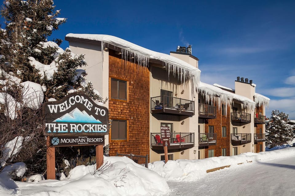 R2302 - Rockies Condominiums Apartment in Steamboat Springs