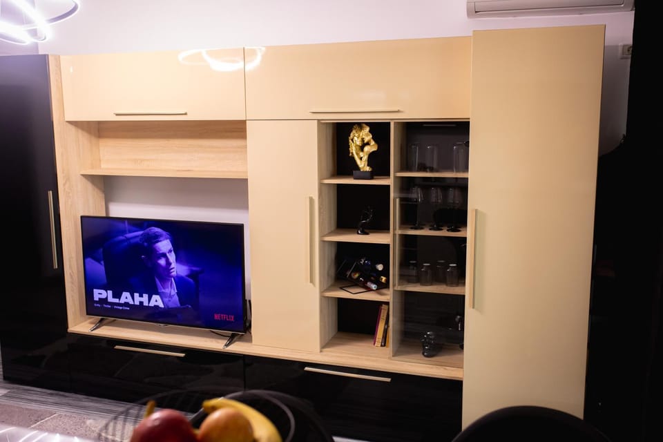 Communal lounge/ TV room, TV and multimedia