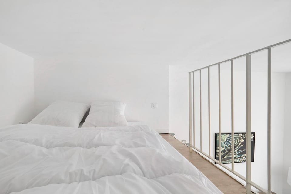 Living room, Bedroom