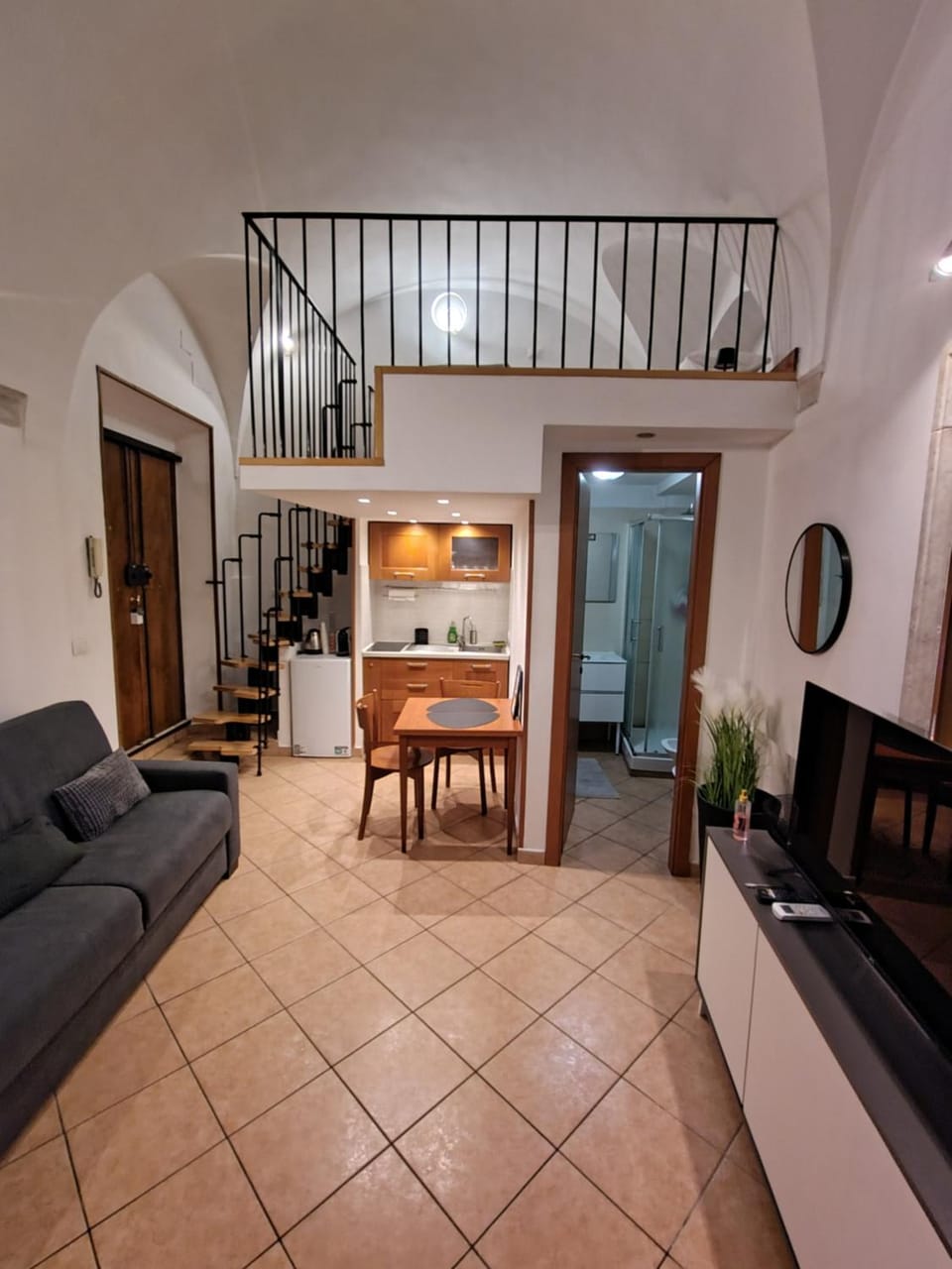 Loft degli Specchi in the heart of Rome Apartment in Rome