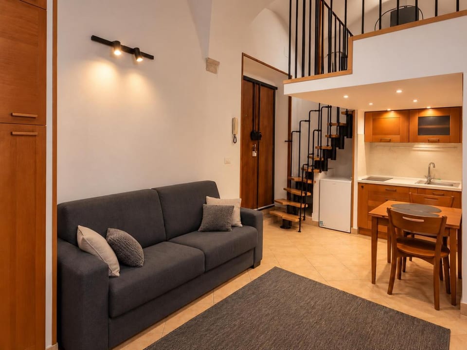 Loft degli Specchi Historic Center of Rome Apartment in Rome