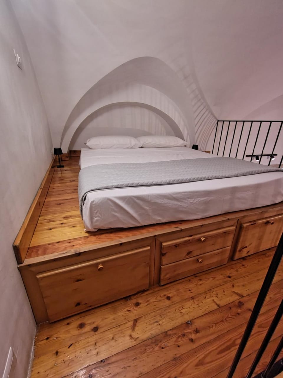 Loft degli Specchi in the heart of Rome Apartment in Rome