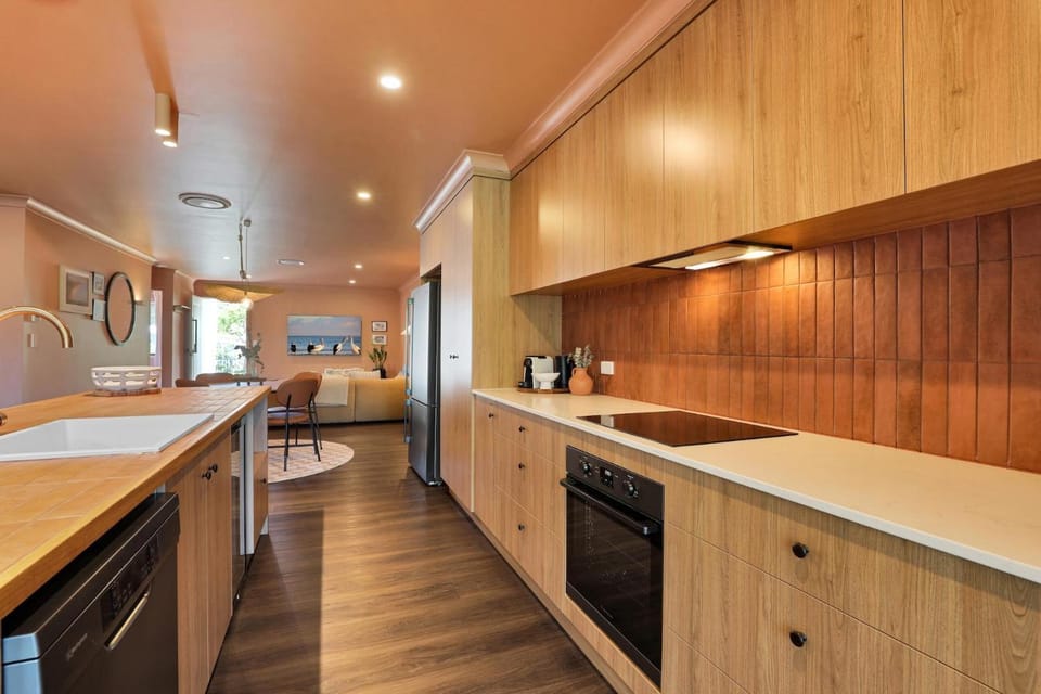 Amity Duo - Roy & Estelles House in Amity Point