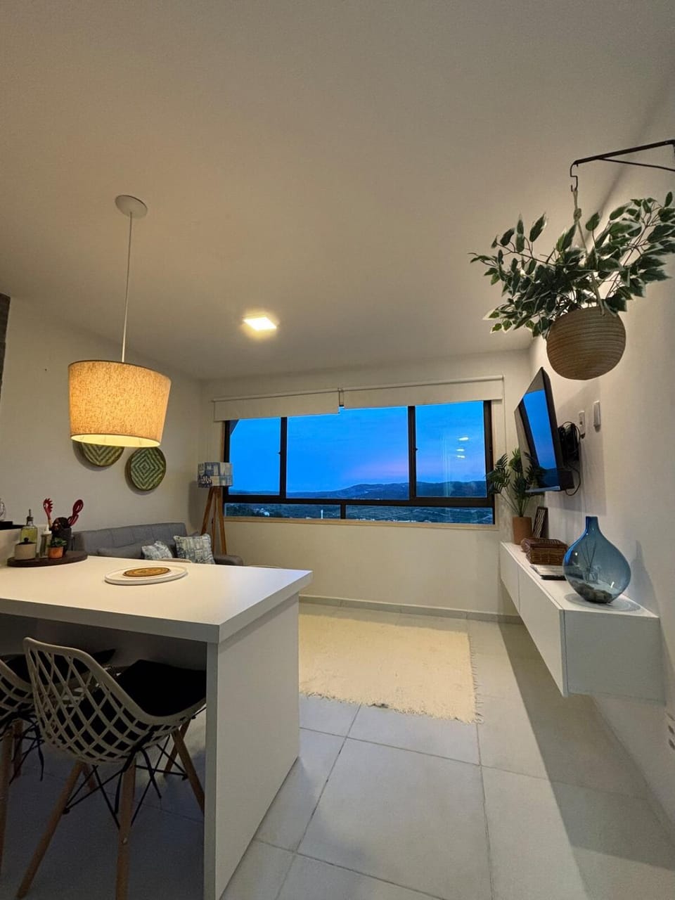 TV and multimedia, Dining area