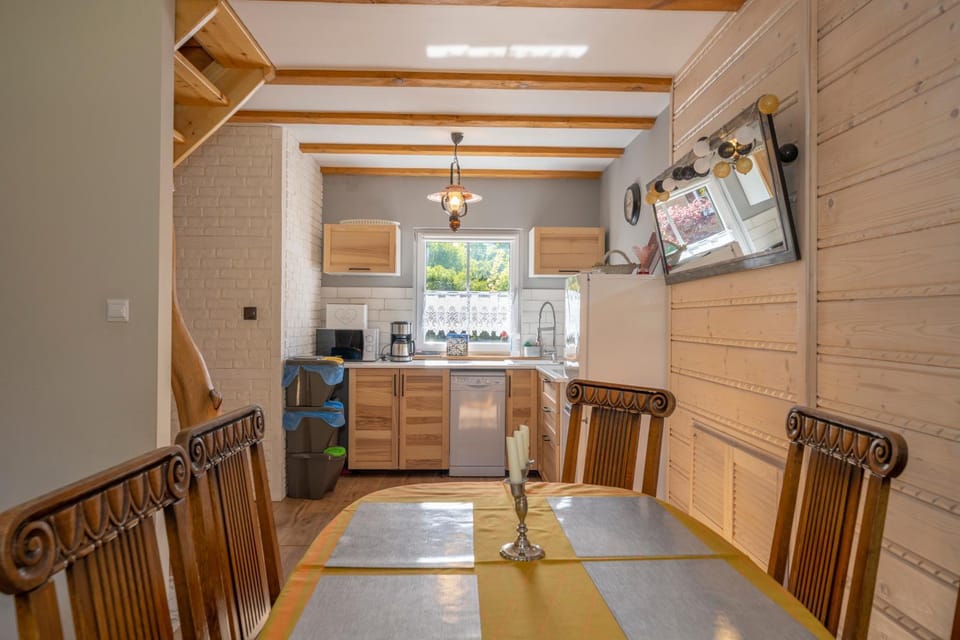 Chata Na Zaciszu Chalet in Lower Silesian Voivodeship