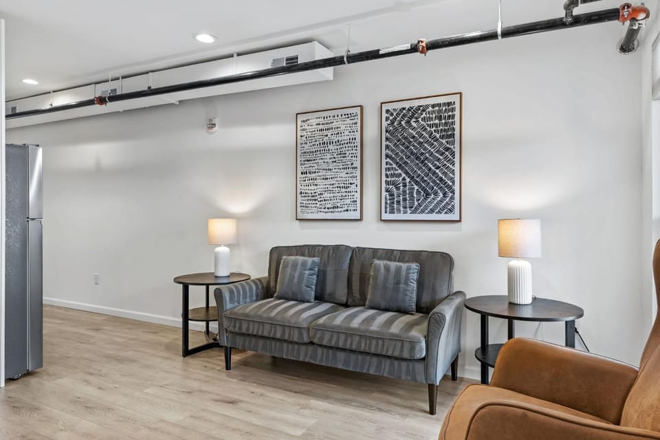 Living room, Photo of the whole room, Seating area