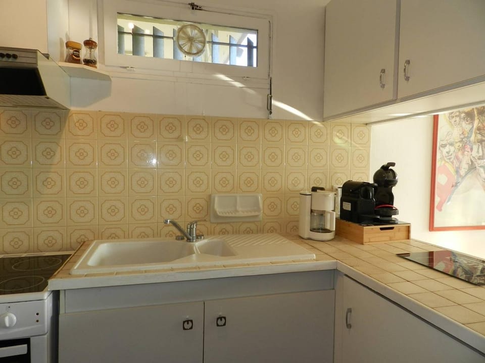 Appartement avec parking, climatisation - 4 pers. - FR-1-251-943 Apartment in Le Lavandou