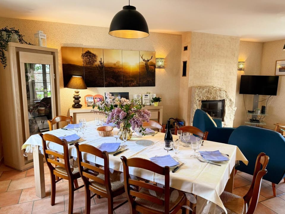 Gîte paisible, animaux admis - 8 pers. - FR-1-491-482 House in Centre-Val de Loire