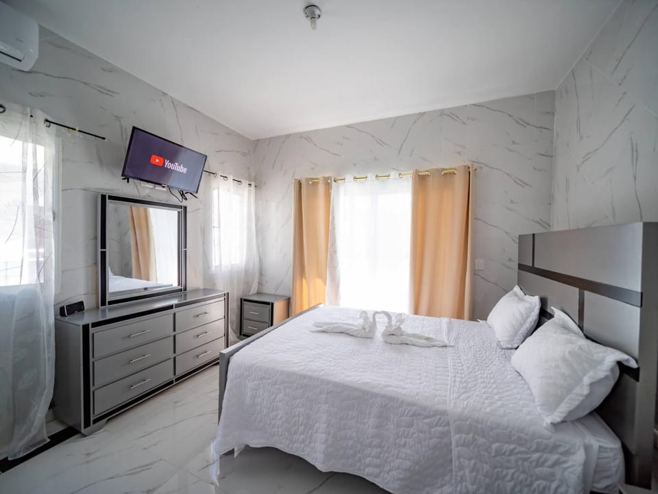 8BR Private Villa in Sosa - 2 mins from Nightlife Villa in Sosua