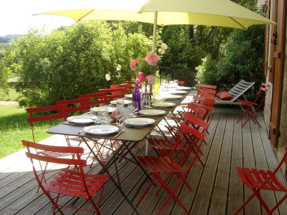 Patio, Dining area