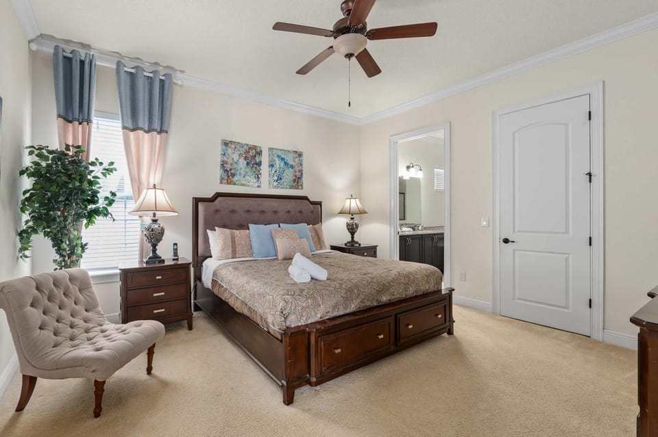 Luxury villa pool & billiard at Reunion House in Osceola County