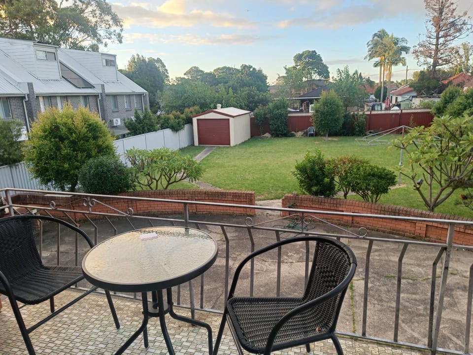 Comfortable Queen Room, Auburn - A2 Vacation rental in Sydney