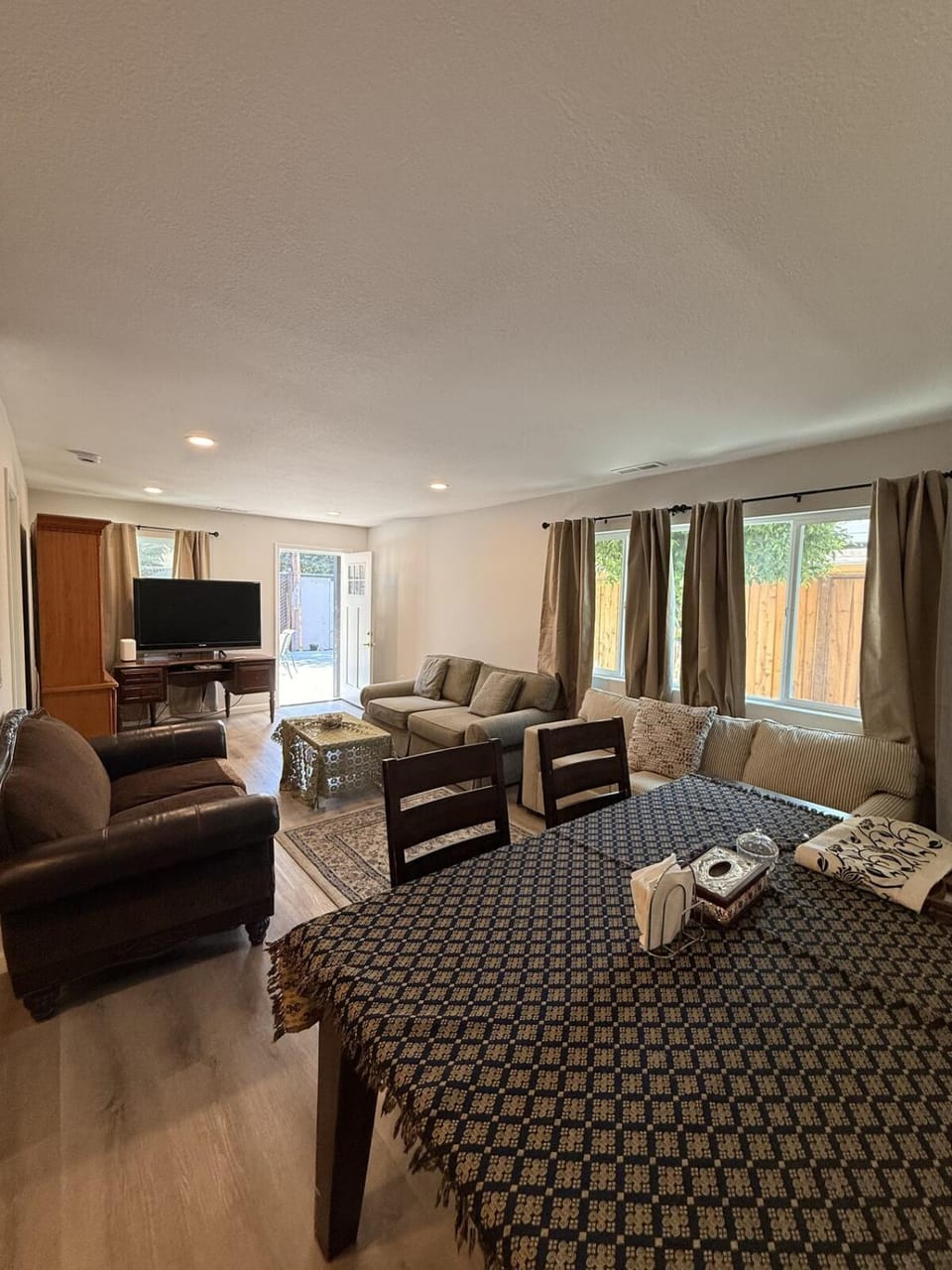 Brand New! Modern 3BR Family Home Near Meta & Shopping House in East Palo Alto