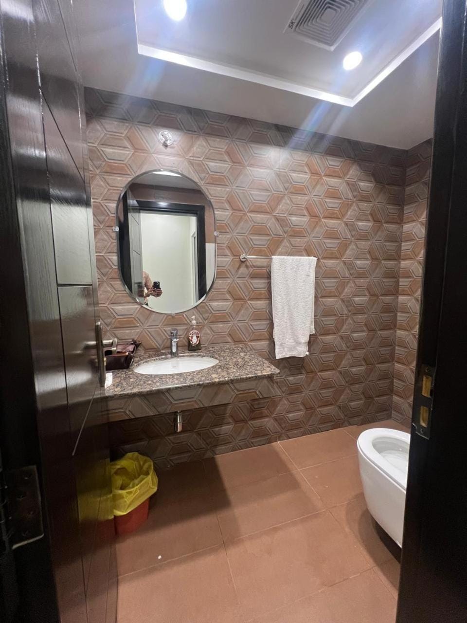 2BHK Luxury Apartment in DHA Lahore Apartment in Lahore