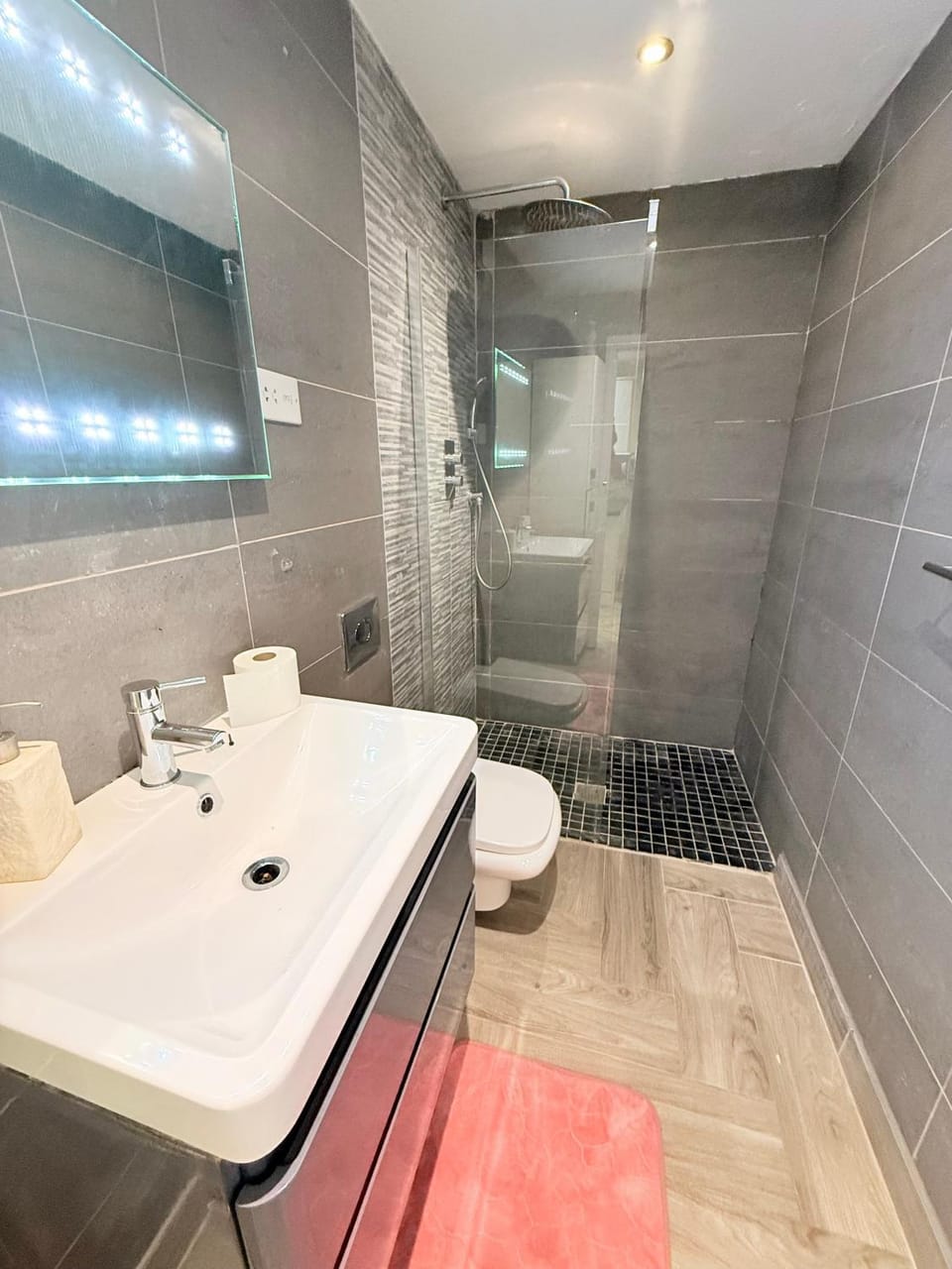 Cosy two bed garden flat Nottinghill Apartment in City of Westminster