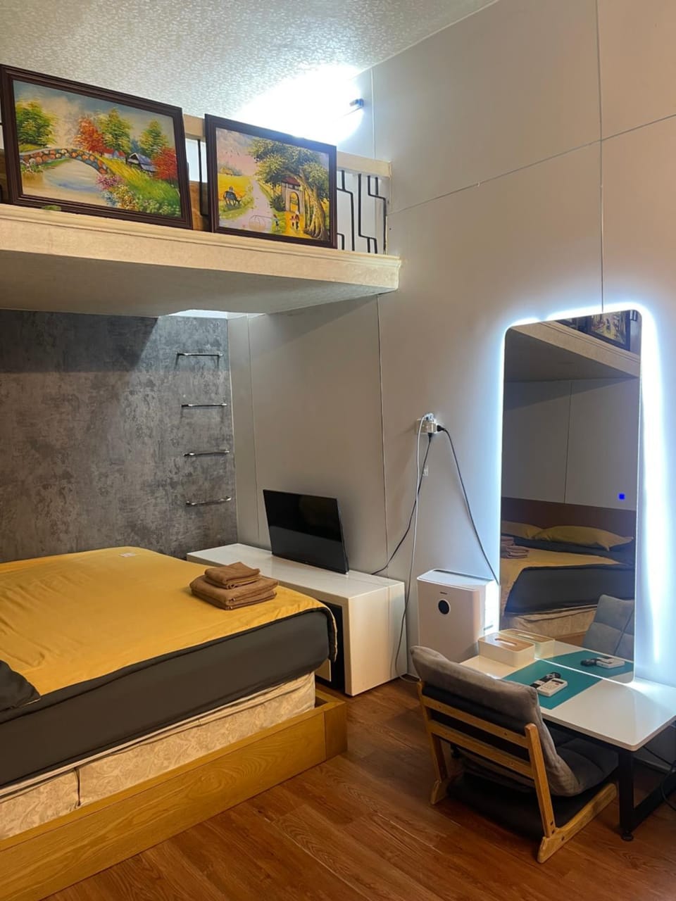 Hidden Gem Home Long Lane Apartment in Hanoi