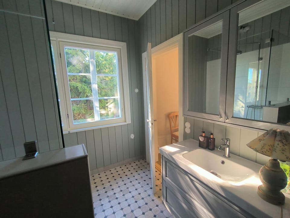 Accommodation in a pink house in Rautila House in Finland