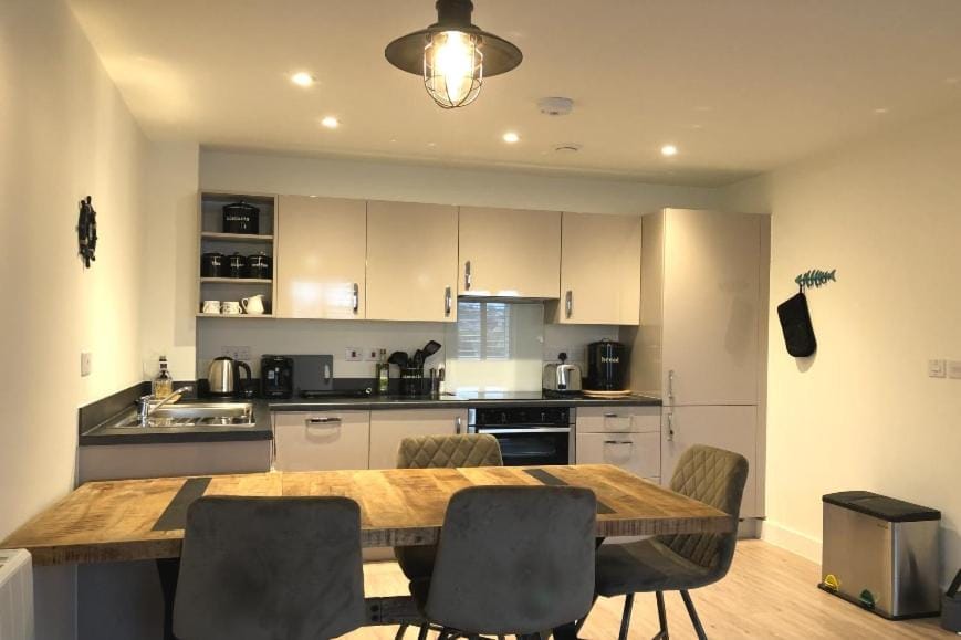 Estuary View, Central Stay with Parking Apartment in Exmouth