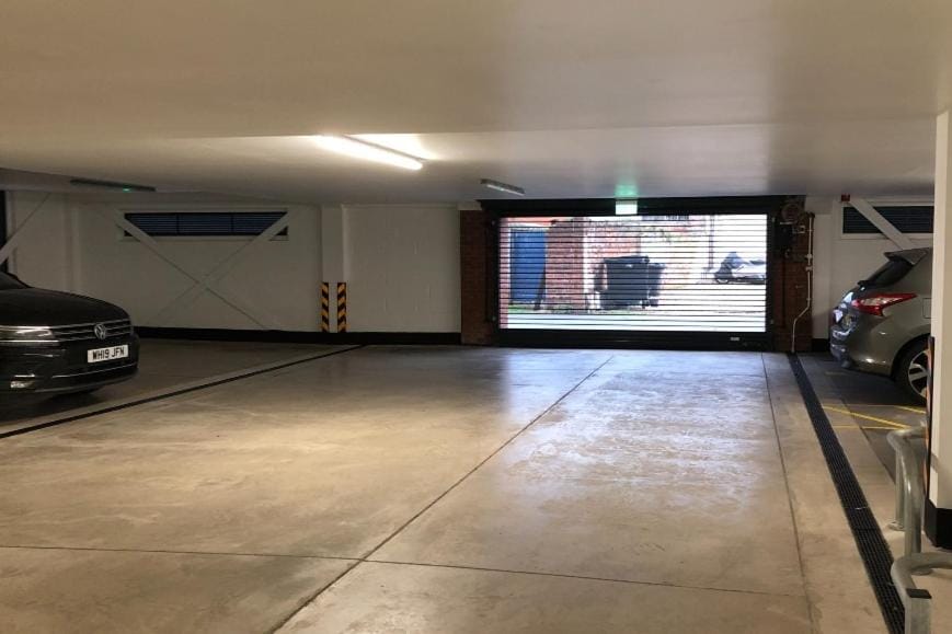 Estuary View, Central Stay with Parking Apartment in Exmouth