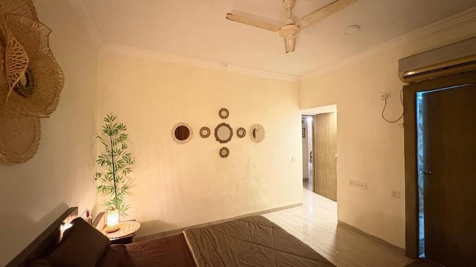 Cozy Retreat in Royal Palms Apartment in Mumbai