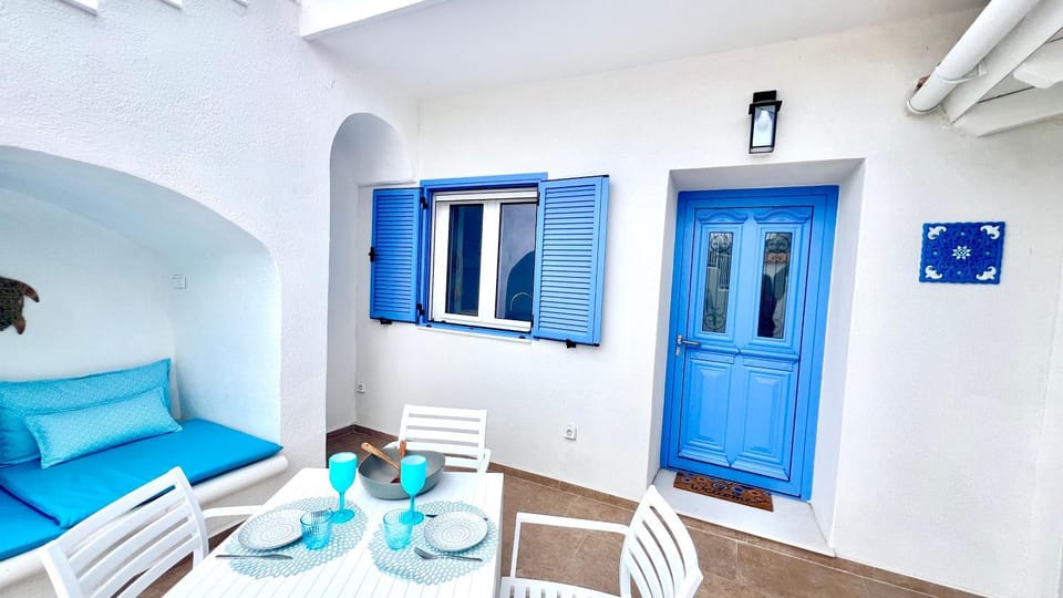 Patio, Seating area, Dining area