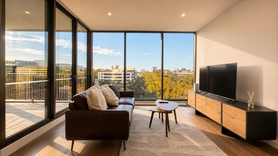 Modern 2BR Metro Shopping at Doorstep Apartment in Sydney