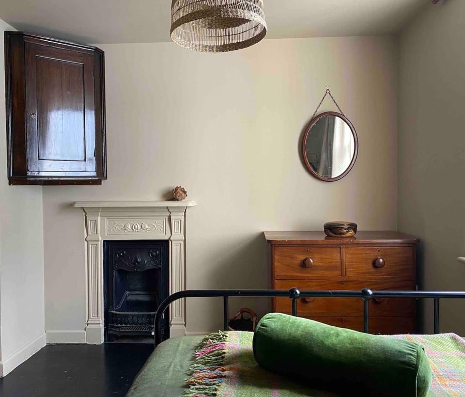 Cosy & stylish flat, near Penzance train station Apartment in Penzance